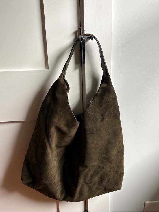 Madewell Handbags - NWT Madewell Olive Suede Mylie Tote